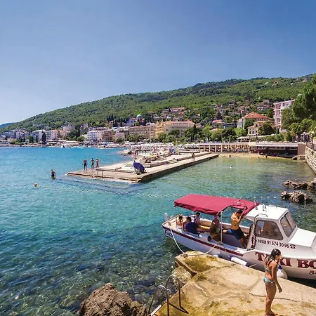 Stunning In Pobri With House Sea View Holiday home